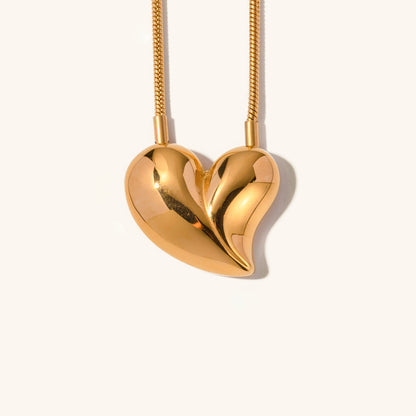 Dorothea Heart Necklace