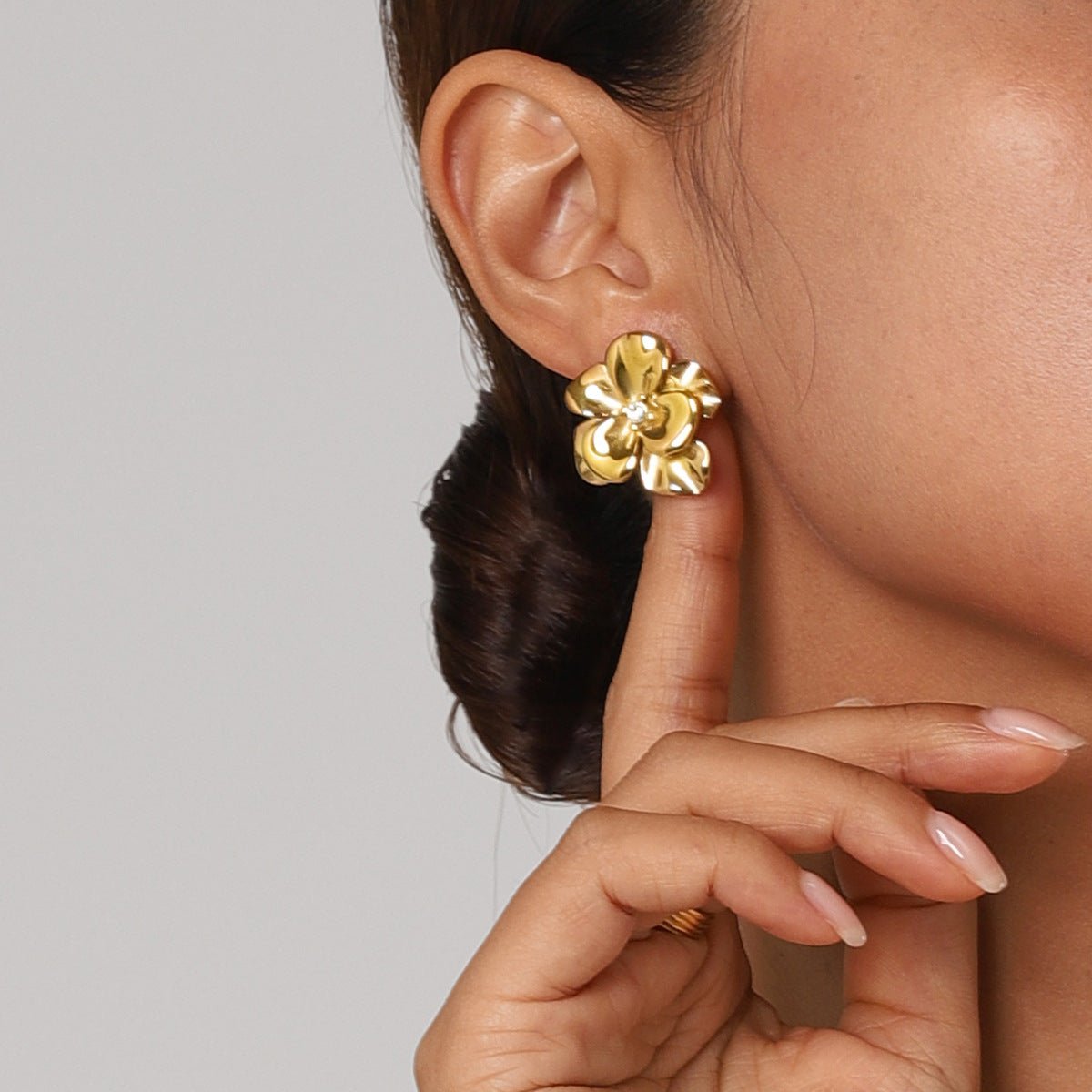 Ainsley Floral Gold Earrings