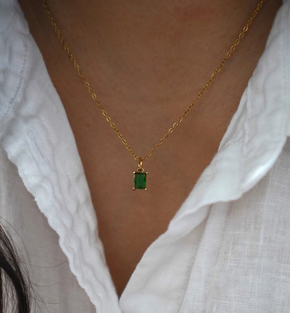 Emi Green Necklace