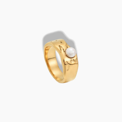 LAVA DE ORO Pearl Ring - Gold